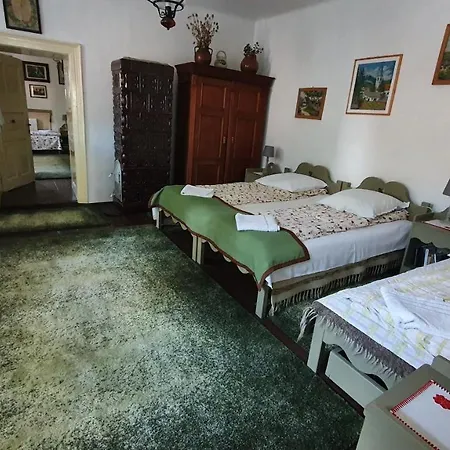Gerendaház Pensiunea Aranyos *